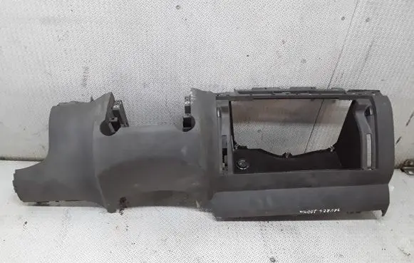 Volkswagen Touareg I Glove box frame 7L6858904