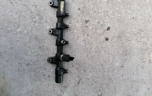 Hyundai Terracan Fuel main line pipe