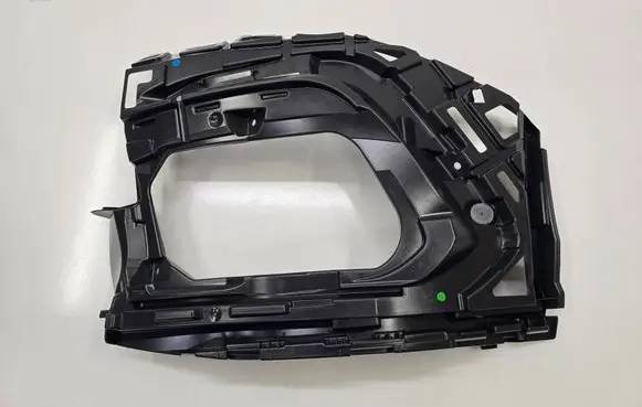 Volkswagen Golf VIII Front bumper mounting bracket 5H0807723C