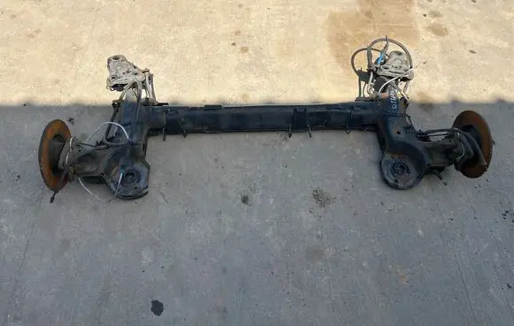 Opel Crossland X Rear axle beam