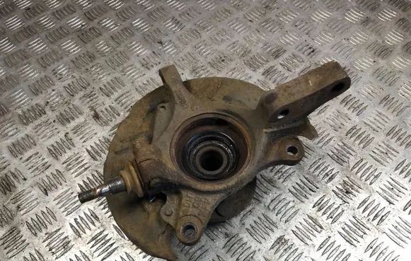 Subaru Outback Front wheel hub