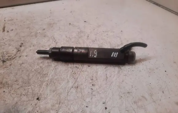 Audi A4 S4 B5 8D Fuel injector 028130201T