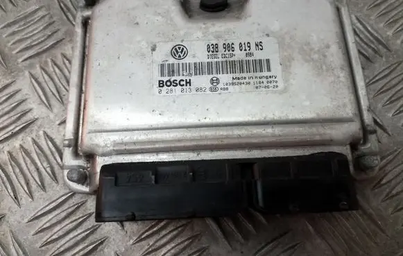 Skoda Fabia Mk2 (5J) Engine control unit/module ECU 038906019NS