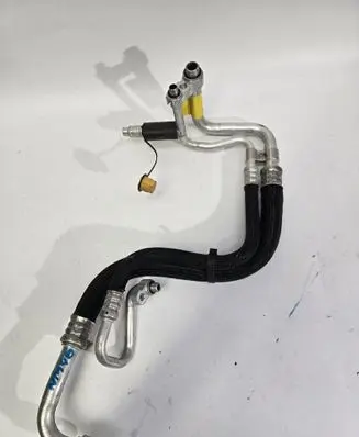 Tesla Model Y Air conditioning (A/C) pipe/hose 180759600A