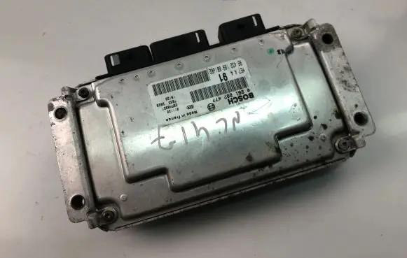 Peugeot 206 Engine control unit/module 9643218980