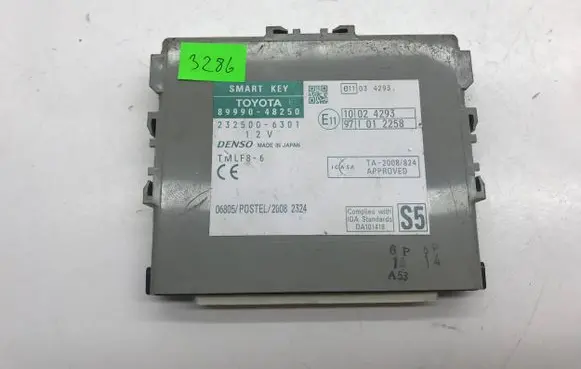 Lexus RX 450H Keyless (KESSY) go control unit/module 8999048250 2325006301
