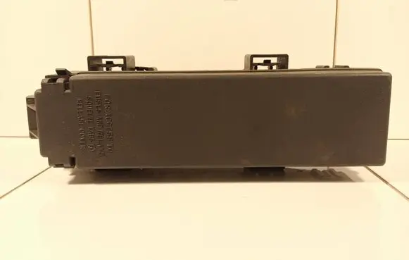 Jeep Grand Cherokee (WK) Fuse module 56047835AF ACGS1017J8276