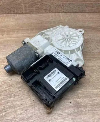 Audi A3 S3 8P Rear door window regulator motor 8P4959801B 632732