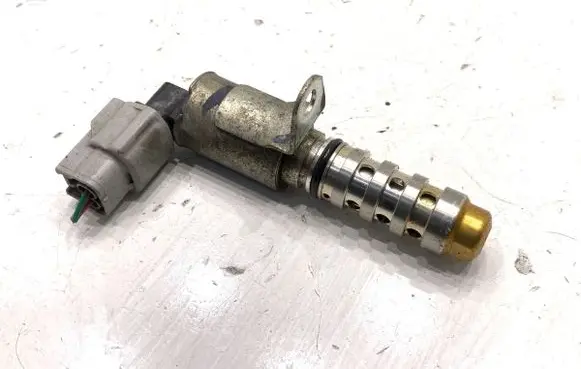 Nissan Juke I F15 Camshaft position sensor 