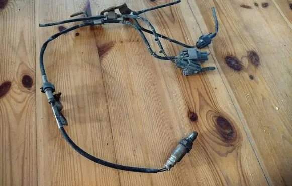 Mazda 3 II Lambda probe sensor R2AJ 02N18 4371
