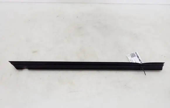 Mercedes-Benz E W212 Front door trim bar A2127250965