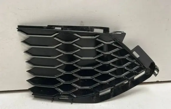 Toyota C-HR I Front bumper lower grill 53124YP260