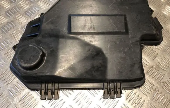 Audi A6 S6 C6 4F Fuse box cover 4F2907613