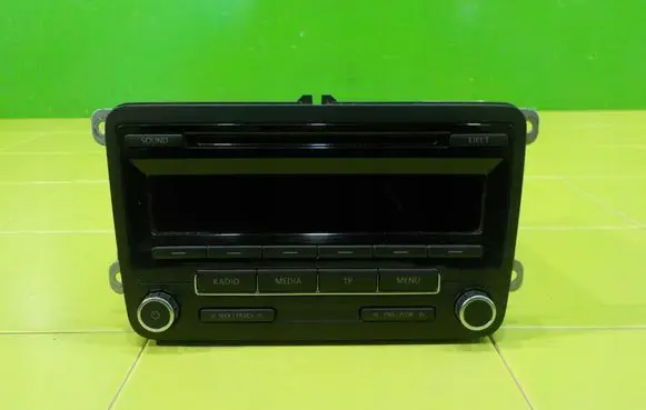 Volkswagen Polo V 6R Radio/CD/DVD/GPS head unit 5M0035186L 18AB27