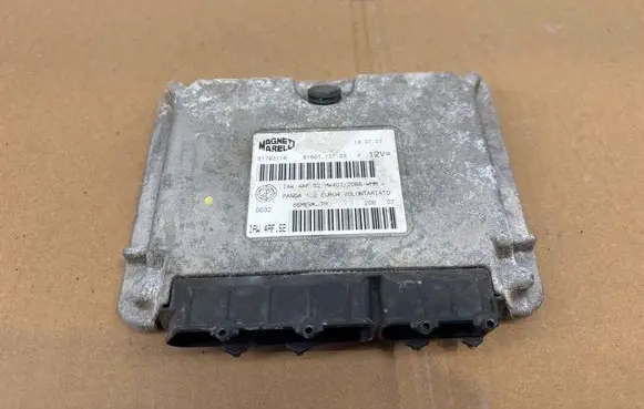 Fiat Panda II Engine control unit/module 6160112703 51793116 66MEWKL7H