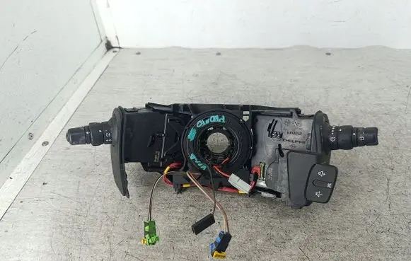 Renault Clio III Wiper turn signal indicator stalk/switch