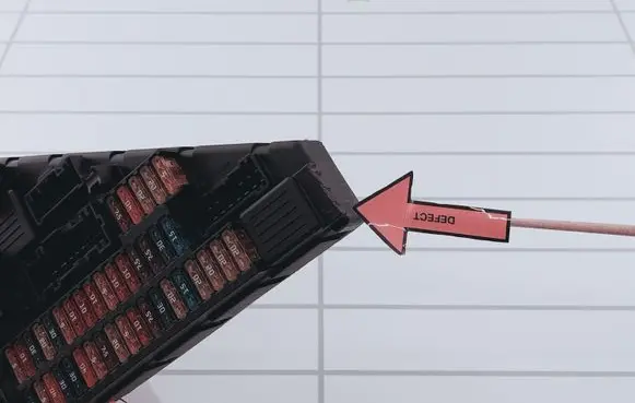 BMW 5 E60 E61 Fuse module 690661901 6906619