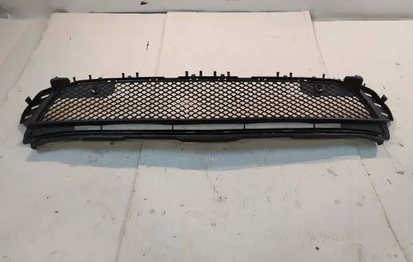 Mercedes-Benz GLA W156 Front bumper lower grill A1568854322