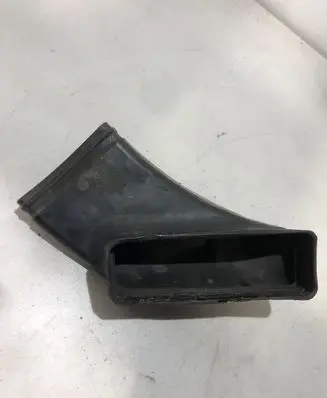 Volkswagen PASSAT B5.5 Air intake duct part 3B0129617D ZSB3B0129565D