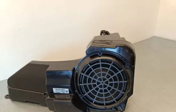 Audi A6 Allroad C7 Subwoofer speaker 4G9035382A 619081001 3203890020
