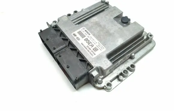 KIA Stinger Engine control unit/module 391B02FEA0 EDC17C57 0281034302