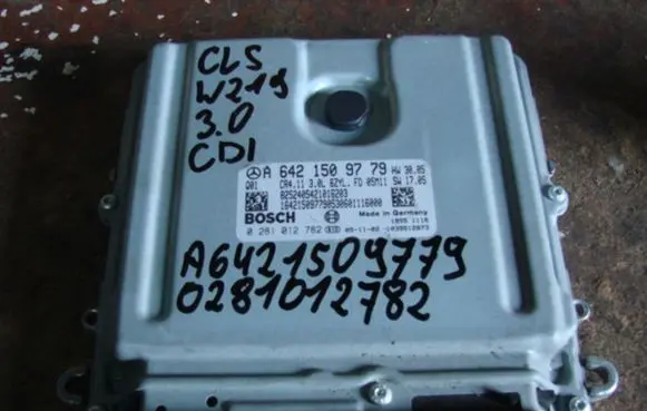 Mercedes-Benz CLS C219 Engine control unit/module A6421509779