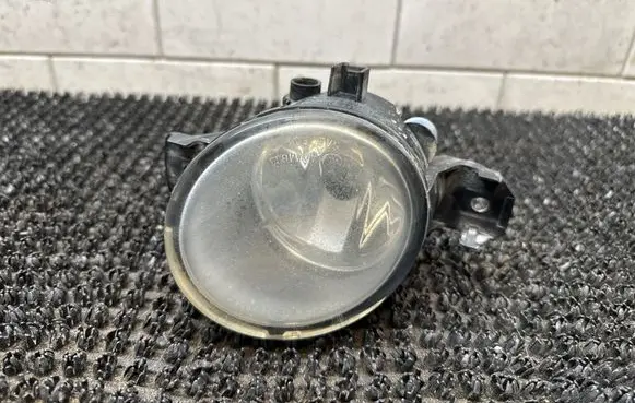 Nissan Altima Front fog light 89206481 261508990A 61A30020552