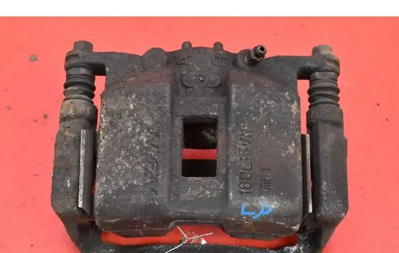 Honda Civic IX Front brake caliper 