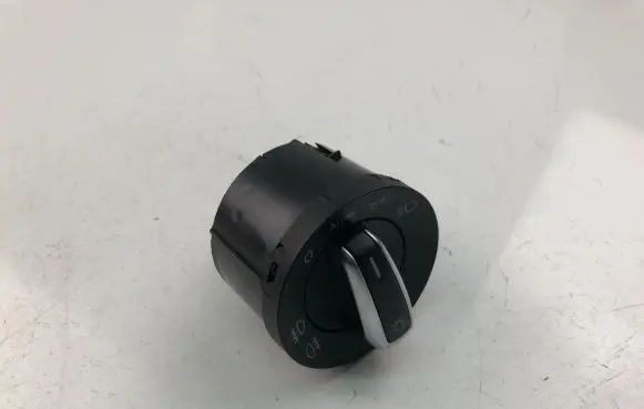 Volkswagen Tiguan Light switch 3C8941431A