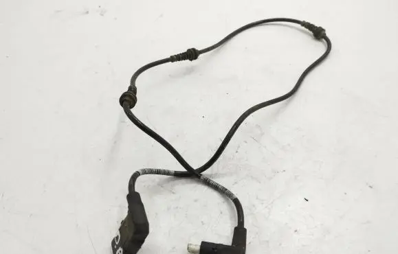 Mercedes-Benz E W213 Front ABS sensor wiring A2135403605