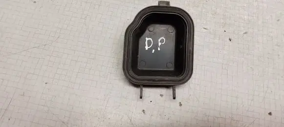 Ford Focus Headlight/headlamp dust cover