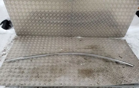Roof trim bar molding cover