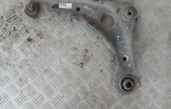 Nissan Note (E12) Front control arm WAHACZLP