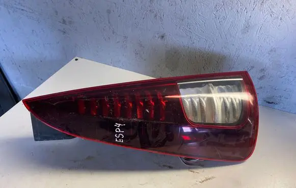 Renault Espace IV Rear/tail lights 8200394722