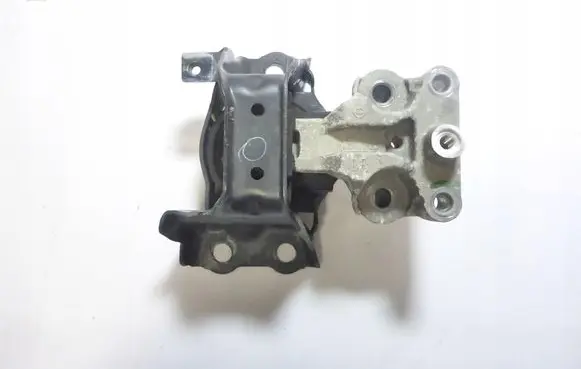 Nissan Note (E12) Engine mount vacuum valve 