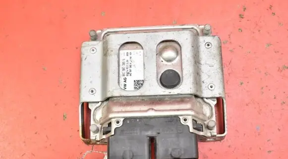 Skoda Citigo Engine control unit/module ECU 04C907309N