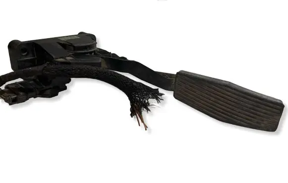 Opel Zafira A Accelerator throttle pedal 0281002298