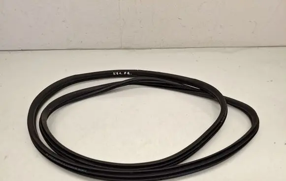 BMW 3 E90 E91 Front door rubber seal 7247257