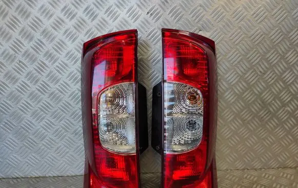 Rear/tail lights