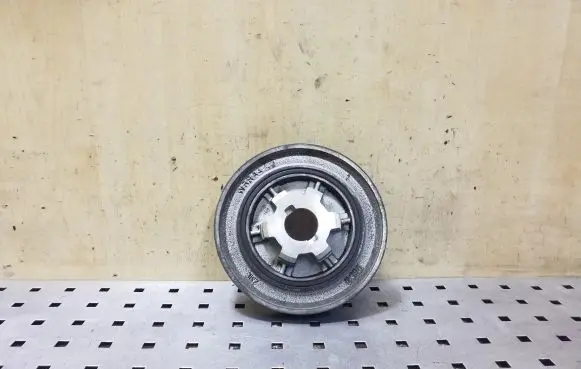 Land Rover Freelander 2 - LR2 Crankshaft pulley 9683886680