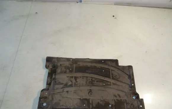 Toyota Prius (XW30) Side bottom protection 5816847020