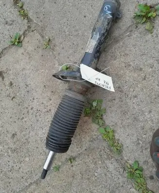 Volkswagen PASSAT B6 Front shock absorber/damper 824904008077