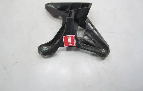 Volkswagen Golf VI Gear shift cable bracket 1K0711789L