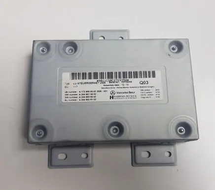 Mercedes-Benz C W204 Head unit multimedia control A1729009302 A2049015902 A2049026002