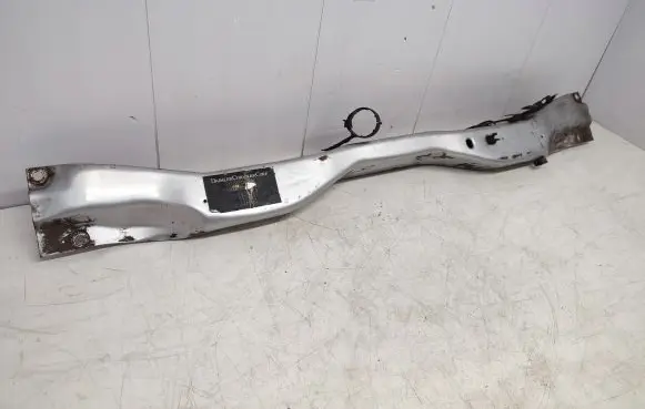 Top upper radiator support slam panel