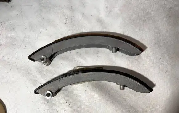 Mercedes-Benz 190 W201 Balance shaft 1020501116