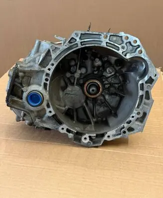 Toyota Auris E180 Manual 5 speed gearbox 
