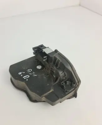 BMW X3 E83 Rear door lock 7202148