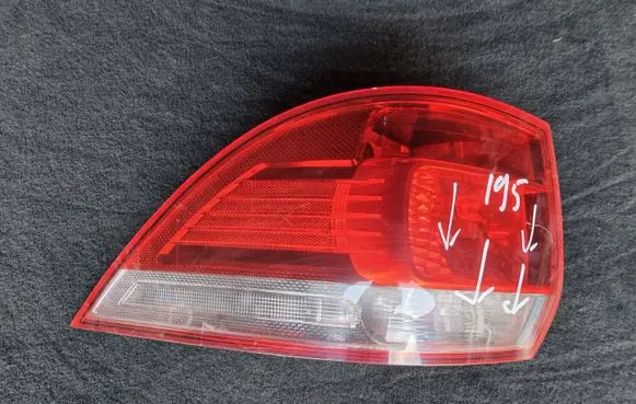Volkswagen Golf VI Rear/tail lights