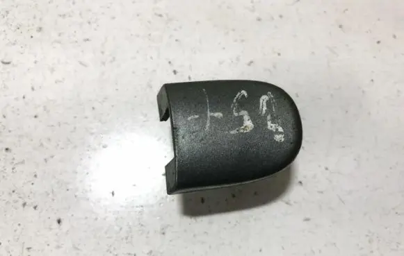 Volkswagen PASSAT B5.5 Loading door cover/cap 1k4839167